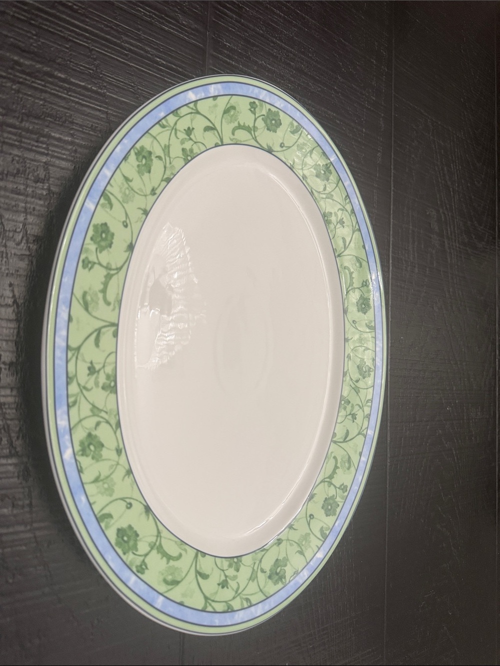 Wedgewood watercolour 14” Oval Green Vine Porcelain Serving Platter - Dining